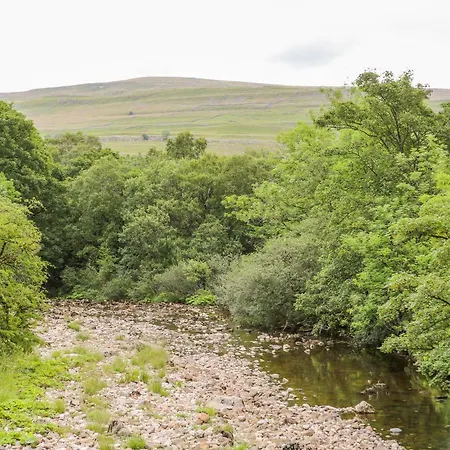 Church Farm * Skipton