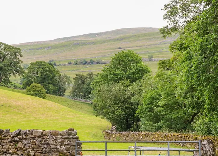 Church Farm * Skipton