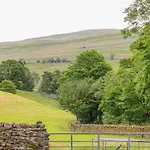 Church Farm * Skipton